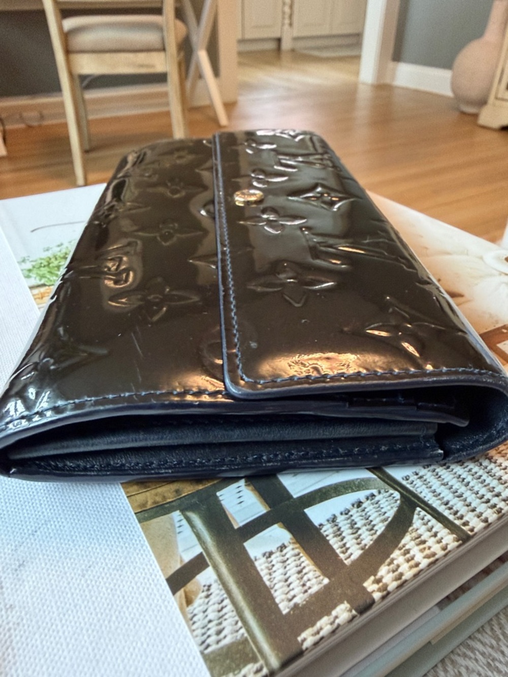 Louis Vuitton Vernis Sarah Wallet Blue Nuit - Picture 14 of 15
